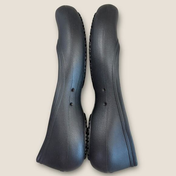 Crocs Womens Black Brooklyn Flat Ballet Shoes Size 8 Slip On Comfort Round Toe - Picture 5 of 10